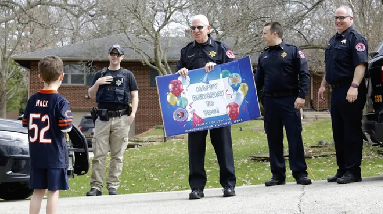 Sheriff's police help kids at home celebrate birthdays — RRStar news image