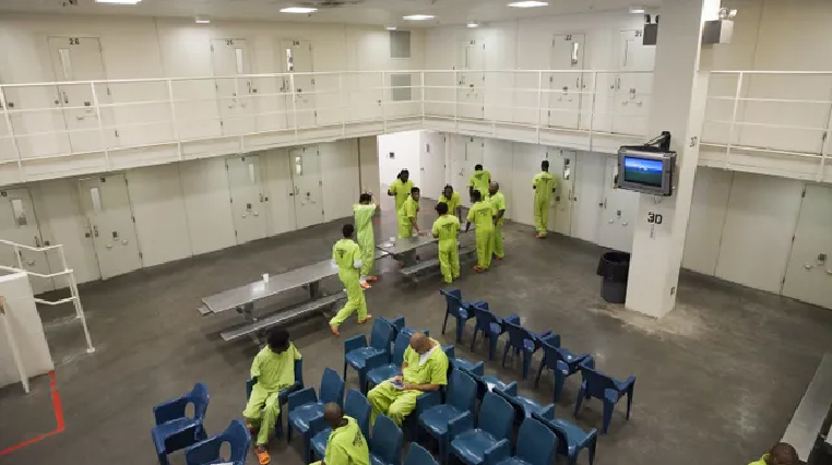 County may hire more jail officers to quell feds safety concerns — RRStar news image